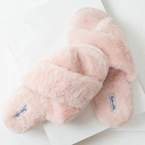 Faux Fur Crisscross Slippers